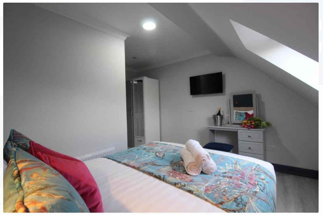 The Dutch Tulip Hotel มาลโลว์ ภายนอก รูปภาพ